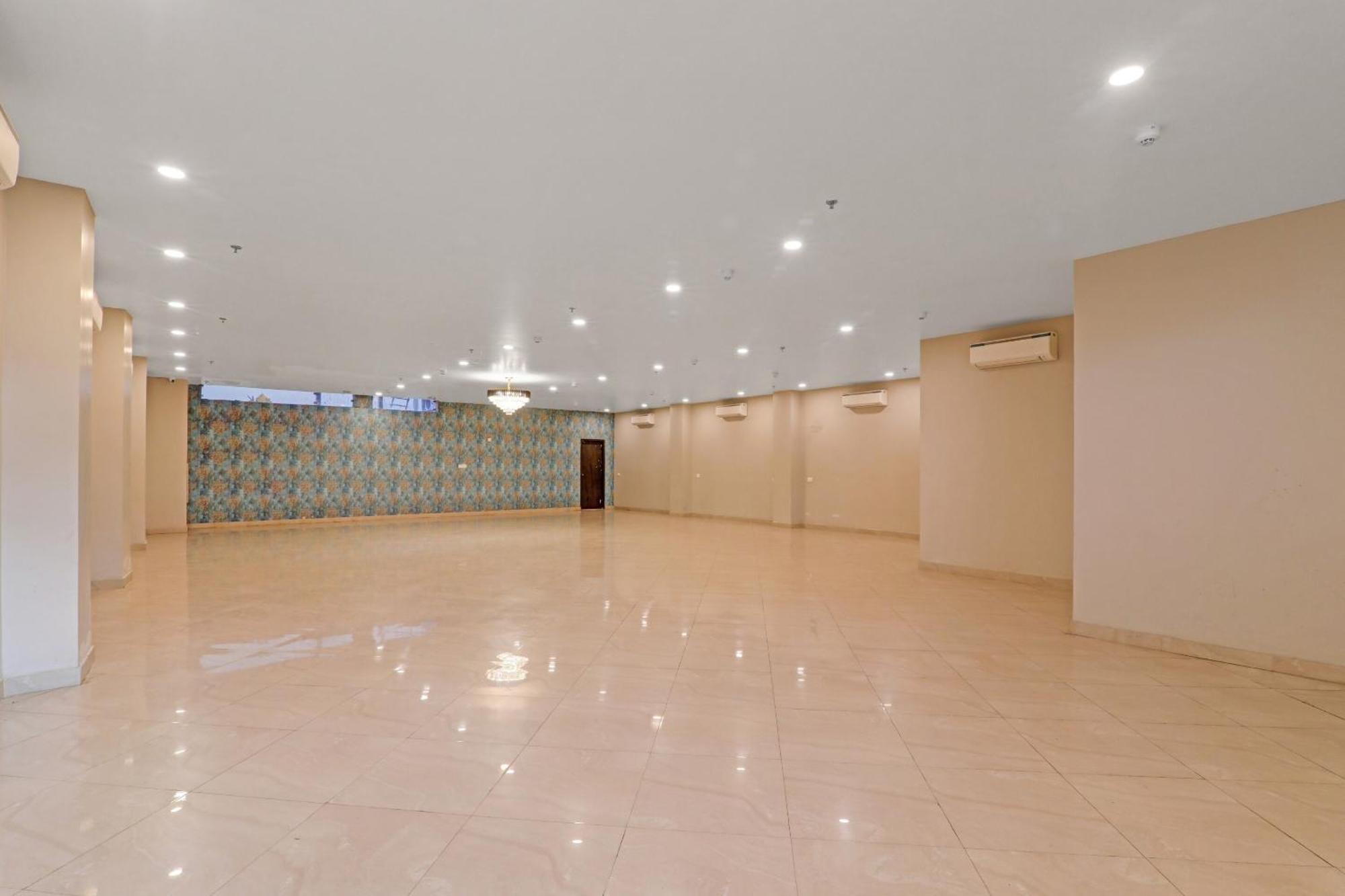 Super Townhouse Amaraa Hotel Near Phoenix Palassio Lucknow Zewnętrze zdjęcie