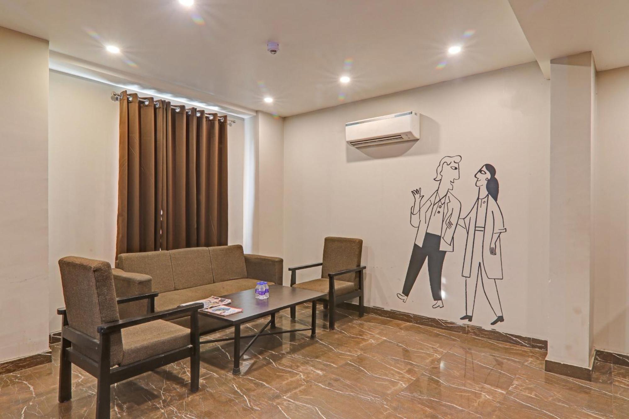Super Townhouse Amaraa Hotel Near Phoenix Palassio Lucknow Zewnętrze zdjęcie